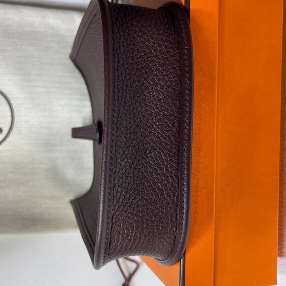 2023 New Hermes Taurillon Clemence Amazone Evelyne TPM 16 Rouge Sellier Gold HW - Picture 9 of 9